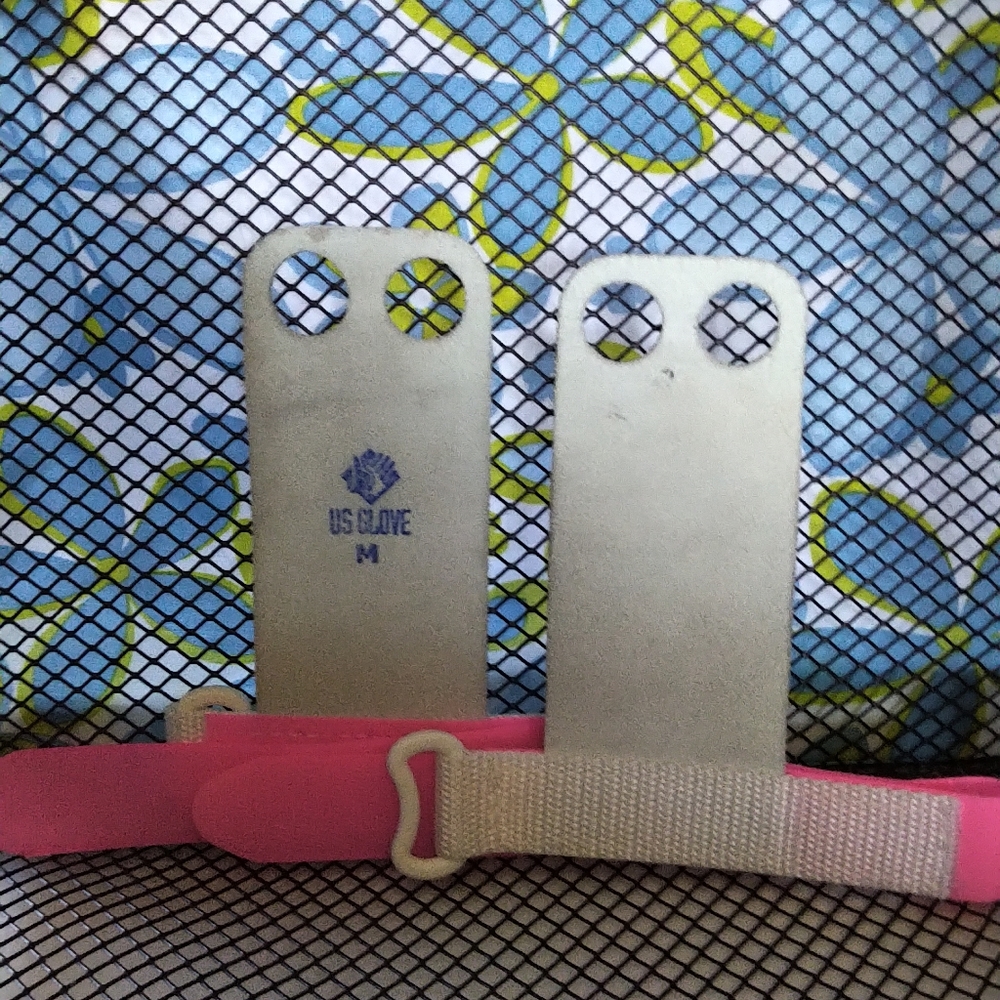 Leather gymnastics grips